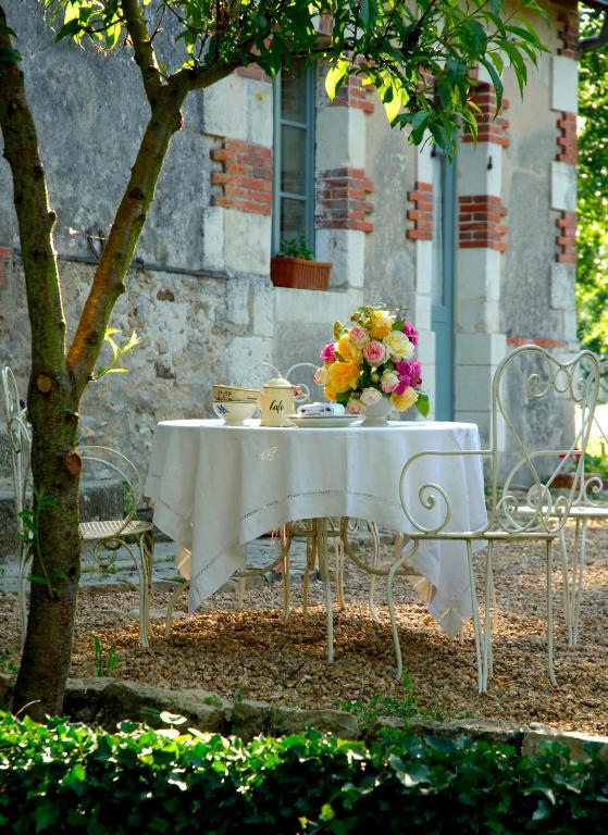 Le Moulin Bregeon Bed & Breakfast Linières-Bouton Екстериор снимка